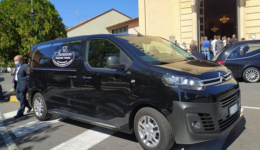 furgone funebre onoranze iuculano santa maria di licodia